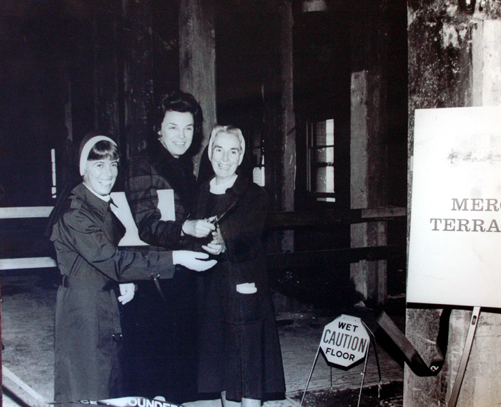 Mercy Family Ribbon Cutting