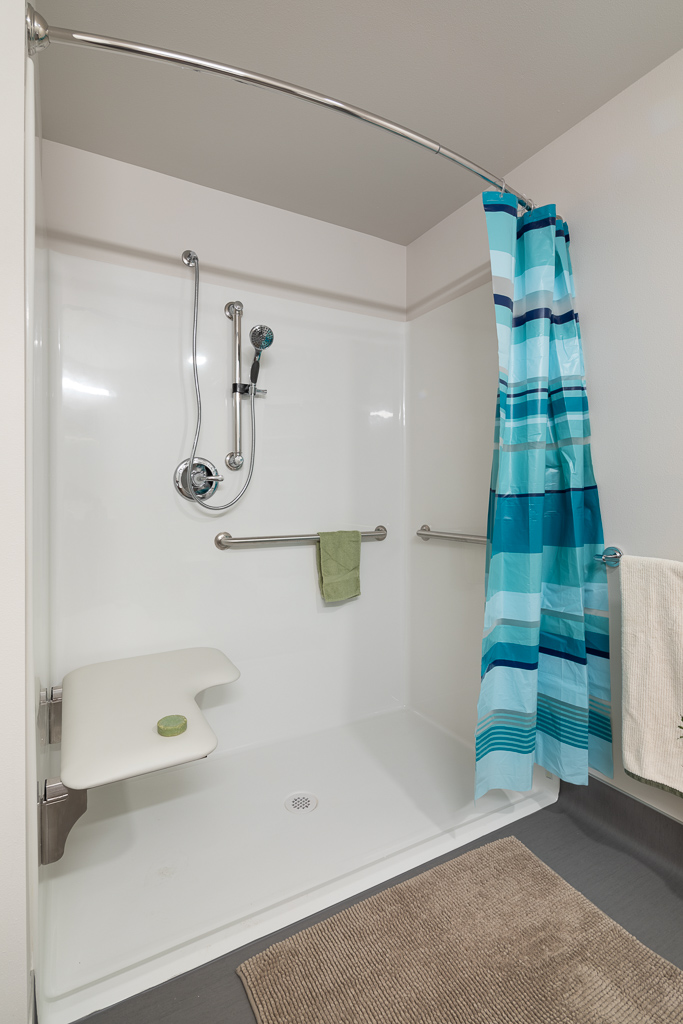 Mercy Rosa Franklin Place Shower