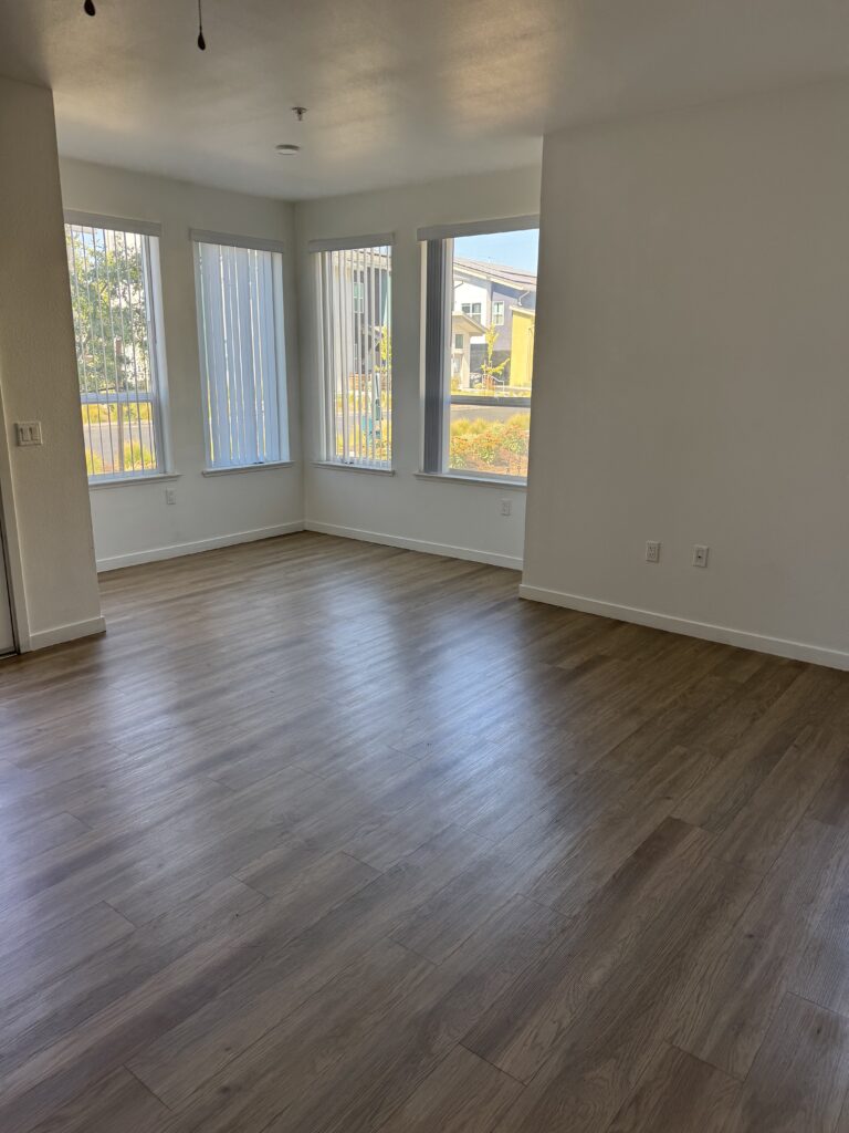 The Heights on Stockton 2-bedroom Dining