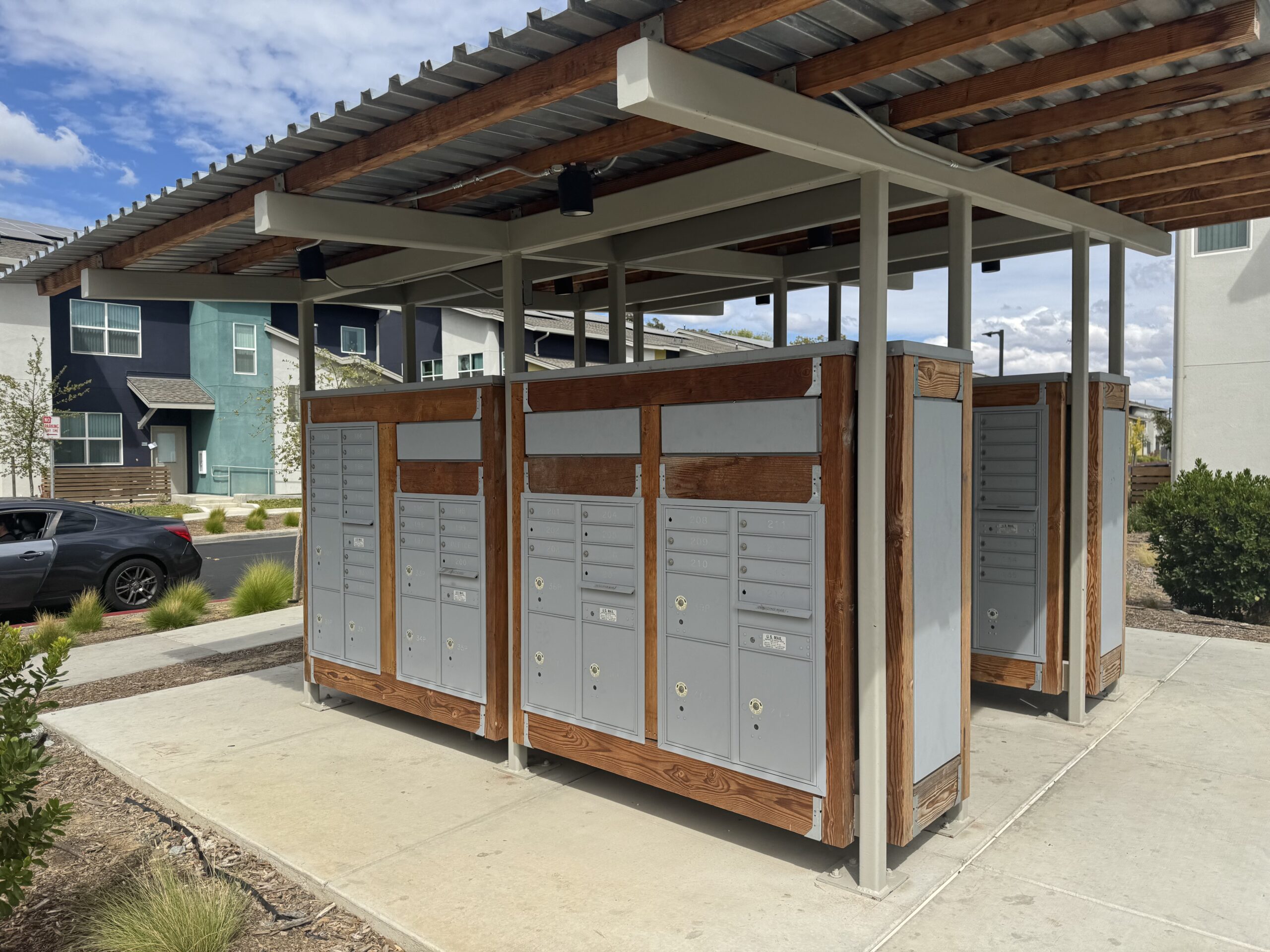The Heights on Stockton Mailboxes